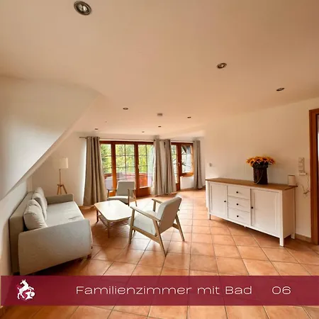 Schwarzwald Inselklause * Schoenwald im Schwarzwald